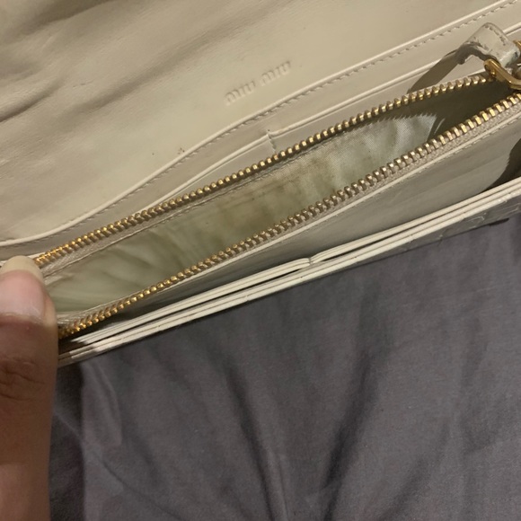 Auth. Miu miu wallet - 100% authentic - Picture 5 of 7